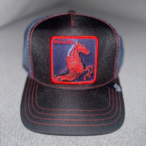 New Goorin Bros Trucker Hat - Picture 2 of 3